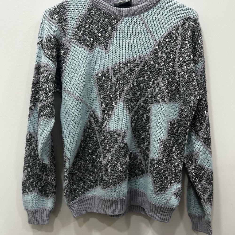 Women's Geometric Pattern Sweater - Light Blue and Gray